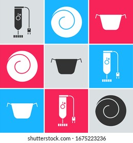 Ponga el Blender , Roll Bun con canela y el icono de la olla de cocina. Vector