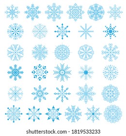 Conjunto de copos de nieve azules aislados en un fondo blanco. Elementos de decoración invernal para postales, papel envolvente, carteles y más. Ilustración vectorial de existencias para la decoración y el diseño