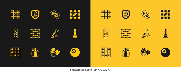 Juego de Tablero, Bowling pin, flecha de dardo, piezas de rompecabezas de juguete, Bingo, Tic tac toe y el icono de ajedrez. Vector