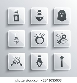 Poner botellas con poción, varita mágica, llave mágica antigua, anillo de piedra, espada medieval cruzada e icono fantasma. Vector