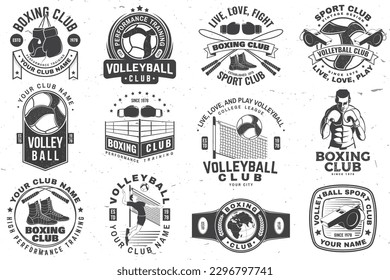 Set von Boxclub und Volleyball Club Badge, Logo Design. Vektorgrafik. Vintage monochrome Etikett, Aufkleber mit Volleyball, Spieler, Schiedsrichter Pfeifen, Boxer, Handschuhe, Boxspringen Seil und Schuhe.