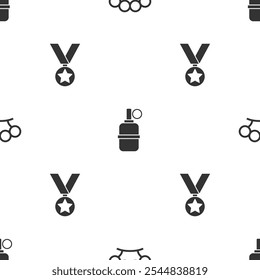 Conjunto de nudillos de latón, granada de mano y medalla de recompensa militar en patrón transparente. Vector