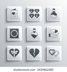 Conjunto Corazón roto o divorcio, dos corazones unidos, mano, botella con poción de amor, caja en forma de caramelo, paquete de condón, volante de San Valentín e icono. Vector