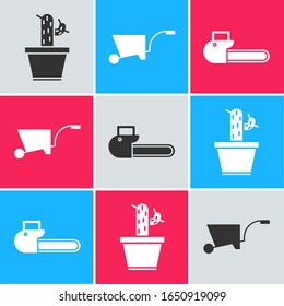 Setzen Sie Kaktus und Sukkulent in Pot, Wheelbarrow und Chainsaw Symbol. Vektorillustration