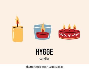 Conjunto de velas aisladas en el fondo de la luz. Fragancias del hogar adorable decoración del hogar de hygge