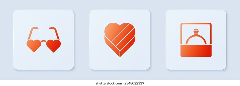 Coloca Candy en una caja con forma de corazón, gafas de amor al corazón y anillo de compromiso de diamantes. Botón cuadrado blanco. Vector