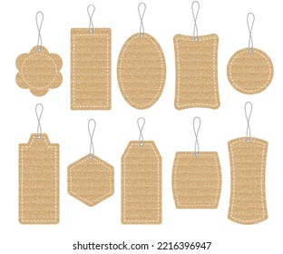 Set von Kartonetiketten oder Etiketten mit Papptextur im realistischen 3D-Stil. Tags zur Kennzeichnung eines umweltfreundlichen Produkts. Etiketten mit Platz für Text. Stock-Vektorgrafik. EPS10.