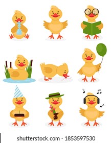 Conjunto de dibujos animados bonitos patos. Padachín de pájaro, personaje de polluelo divertido y feliz sobre un fondo blanco practicando diferentes actividades. Ilustración del vector