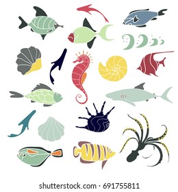Set of cartoon marine creatures. Hand drawing sea animals, shells, plants. Colorful vector illustration.