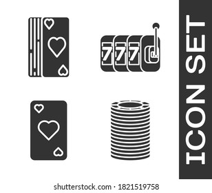 Juego de fichas de Casino, Cubierta de cartas de juego, Tarjeta de juego con símbolo de corazón y Máquina tragamonedas con afortunado icono de 7 jackpot. Vector