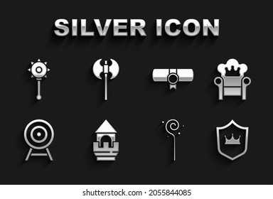 Torre del castillo, trono medieval, escudo con corona, personal mágico, flecha de objetivo, decreto, pergamino, pergamino, bola de encaje encadenada e icono de hacha. Vector