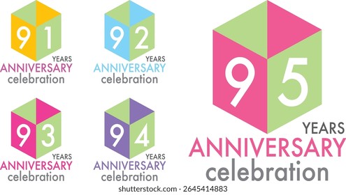 conjunto de celebración de aniversario dos cuadrados y dos triángulos número de color 91 92 93 94 95 sobre un fondo blanco con la palabra celebración de ANIVERSARIO AÑOS en la parte inferior.