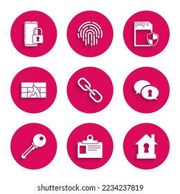 Establecer enlace de cadena, insignia de identificación, Casa bajo protección, Protección de datos personales, Clave, Cortafuegos, pared de seguridad, tarjeta SD y escudo y Smartphone con icono de candado cerrado. Vector