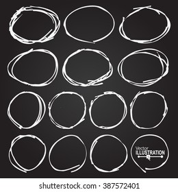 Set Chalk Hand Drawn Ovals on Blackboard, Felt-tip Pen Circles. Underlining, Note, Highlight Important information. Rough Frame elements. Vector Illustration
