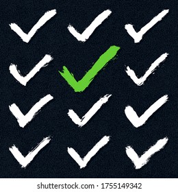 Conjunto de signos dibujados a mano de marca de verificación. Colección de símbolos de marca de verificación. Kit de iconos de aceptación. Verificar, marcar, acordar, acordar, aprobar, aprobar forma. Pinza de pincel con huella de pintura izquierda. Ilustración del vector