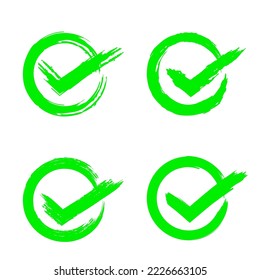 Juego de marcas de verificación o de signos de garrapatas con diseño de grunge de pintura.