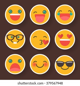 Set von fröhlichem Smiley .Avatar. Emoji in flachem Design