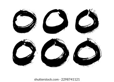 Satz von kreisschmutzigen Pinsel. Handgemalte Strichfarben, Grunge-Kreis. Vektorgrafik