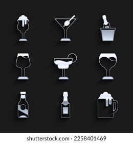 Set Cocktail, Champagne bottle, Wooden beer mug, Wine glass, Beer, an ice bucket and Glass of icon. Vector