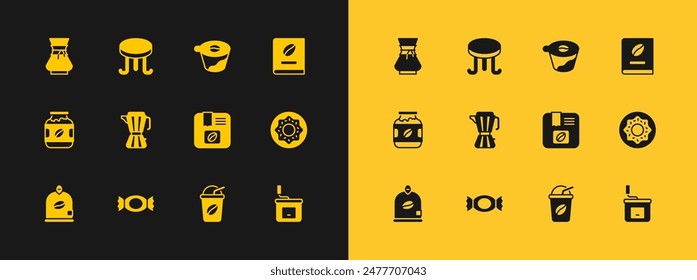 Set Libro de café, caramelos, granos de café bolsa, hielo, cafetera moca, verter encima, e icono de mesa. Vector