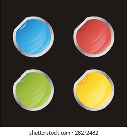 Conjunto de etiquetas de color sobre negro.