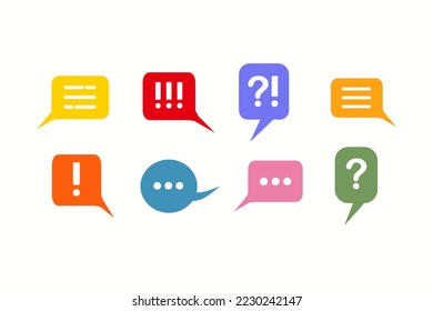 Set von bunten Sprachblasen mit Fragezeichen, Ausrufezeichen, Kommentar. FAQ, Social Media, Chat-Message-Konzept. Flache Cartoon, Vektordesign-Illustration einzeln auf Hintergrund.