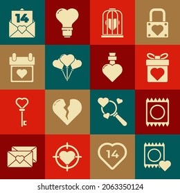 Ajuste el preservativo en el paquete, caja de regalo con corazón, jaula de pájaro, forma de globos, calendario, sobre San Valentín y icono de poción de amor en botella. Vector
