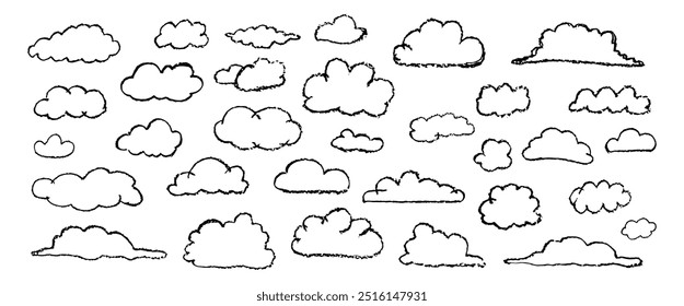 Conjunto de nuvens abstratas de giz de cera. Desenho desenhado à mão céu nublado. Ilustração vetorial da coleção de turbilhão preto sobre fundo branco. Imitação de crianças desenhando com lápis contorno elemento de design