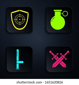 Set Crossed mittelalterliches Schwert, Zielsport, Polizei Gummibaton und Handgranate. Schwarze Quadrat-Taste. Vektorillustration