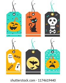 Set süße Halloween-Tags. Vektorgrafik, handgezeichnet.