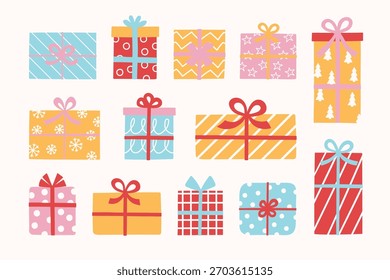 Conjunto con lindas cajas de regalo dibujadas a mano. Decoraciones navideñas. Ilustración vectorial