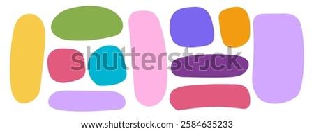 Set of cute textbox frames in doodle style. Organic shapes for tags, speech or quote bubbles isolated on white background. Hand-drawn asymmetric geometric forms. Vector flat illustration.