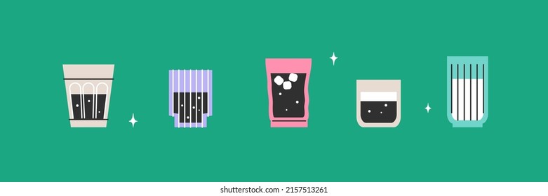 Conjunto de vasos decorativos de bebida de diferentes formas. Helados fríos cubos de agua, bebidas alcohólicas, café negro, capuchino o espresso. La vajilla moderna para la cafetería. Ilustración vectorial aislada