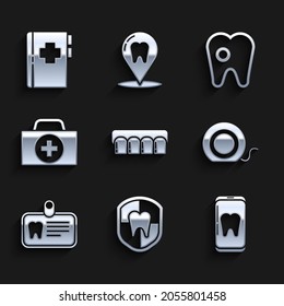 Set Dentures Model, Dental Protection, Online Dentalpflege, Floss, Id Card mit Zahn, Erste Hilfe Kit, Zahnkaries und Clipboard Icon. Vektorgrafik