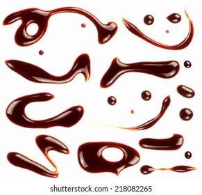 Ensemble de symboles de sirop de chocolat différents. Illustration vectorielle