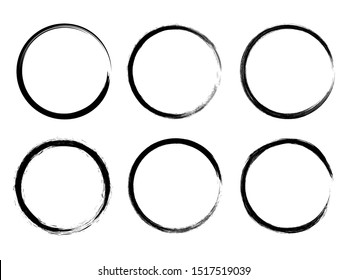 Set different circle brush strokes, hand drawn paint brush circle logo frame – vector