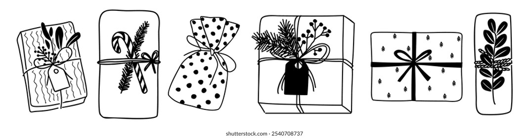 Conjunto de diferentes cajas de regalo en la vista superior de papel de embalaje festivo. Regalo de Navidad con lazo de cinta, decoraciones de verdor de invierno. Ilustración vectorial dibujada a mano del bosquejo aislada en el fondo blanco