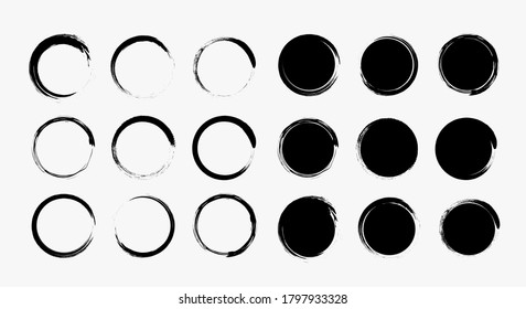Establecer diferentes trazos de pincel de círculo grueso, elemento de diseño. Marco de logotipo redondo, elementos dibujados a mano. Ilustración vectorial.