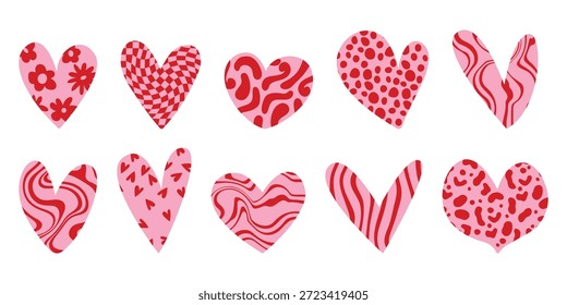 Conjunto de diferentes Formas de corazón con textura dibujadas a mano. Símbolo de amor de corazón rojo con varios patrones abstractos para el día de San Valentín. Ilustración de Arte vectorial aislado sobre fondo blanco