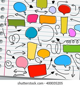 conjunto de discursos de burbujas de doodle y flechas sobre blanco 