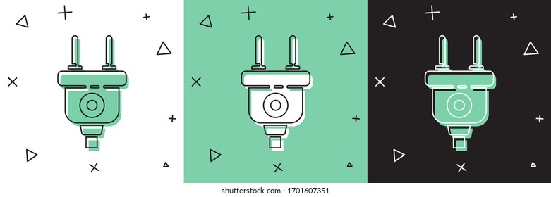 Ajuste el icono de enchufe eléctrico aislado en fondo blanco y verde y negro. Concepto de conexión y desconexión de la electricidad. Ilustración vectorial