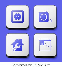 Ajuste toma eléctrica, construcción de ruleta, Casa con llave y icono del cubo de pintura. Botón cuadrado blanco. Vector