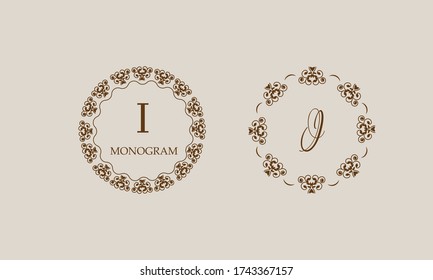 Conjunto de elegantes monogramas redondos de flores con la letra marrón. Diseñar plantillas para invitaciones, menús, etiquetas. El logotipo de negocios es idéntico para un restaurante, un hotel, una heráldica, joyería.