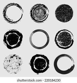 Set of Empty and Textured Circles in Grunge Style . Vector Elements for your Design .