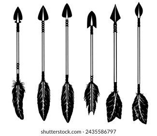 Conjunto de estilo étnico de flechas de arco con plumas en estilo grabado. Ilustración vectorial en estilo boho