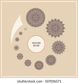 Establece elementos de diseño étnico floral. Logo vector al estilo de una mandala. Plantillas emblemas decorativos en la cosecha islámica. Ornamento retro