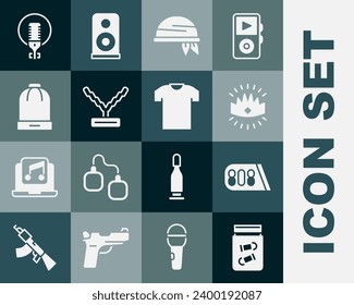 Set Evidence bag con bala, música de máquina de tambor, corona de Rey, Bandana, cadena de rapero, sombrero de invierno, micrófono e ícono de camiseta. Vector