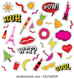 Juego de Badges de parches de moda con labios, corazón y otros elementos. Ilustración vectorial. 
