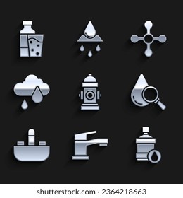 Fijar hidrante de fuego, grifo de agua, Botella grande con agua limpia, Lámina y lupa, Lavabo, lluvia en la nube y botella de icono. Vector