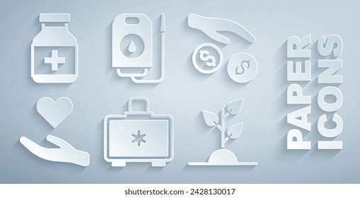 Set Botiquín de primeros auxilios, Donación y caridad, Corazón en la mano, Equipo de voluntarios plantando árboles, Donación de sangre e icono de píldoras de biberón de medicina. Vector